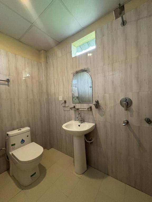 Hotel Greenland Safari Sauraha Exterior photo